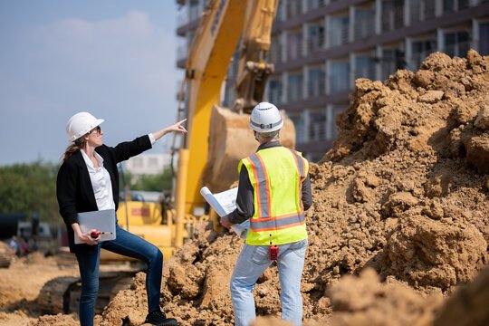 construction manager and engineer working construc 2025 03 13 01 51 29 utc